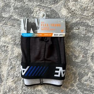 AEO flex trunk size xs New in original packaging